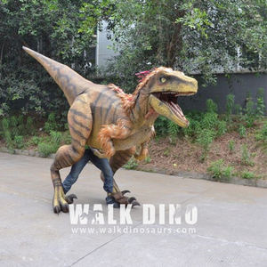 Costume de dinosaure réaliste pour adulte, en silicone, avec caméra intégrée et voix rugissante synchronisée, idéal pour les remises de diplômes et le Nouvel An - Product Image 2