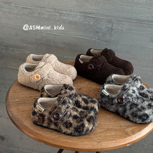 Chaussures chaudes coréennes pour enfants, style Mao Mao, hiver 2025, pour filles et garçons, avec semelle extérieure en caoutchouc Velcro et coton ciré, type Birkenstock - Product Image 2