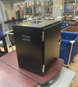 Fournitures pour hôtels et restaurants Chauffe-plats électrique en acier Boîte chaude noire pour la restauration Boîte de livraison pour le <span class=keywords><strong>service</strong></span> en chambre - Product Image 3