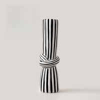 Dernière conception nordique Simple Vase maison créative fleur ornements pour la maison salon TV armoire bureau décoration Vase