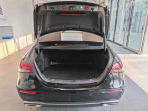 Voitures d'<span class=keywords><strong>occasion</strong></span> à <span class=keywords><strong>prix</strong></span> avantageux <span class=keywords><strong>Mercedes</strong></span>-Benz <span class=keywords><strong>Classe</strong></span> E 2021 Facelift E300L Edition Fashion Ben-z E300L 2.0t Essence Essence - Product Image 5