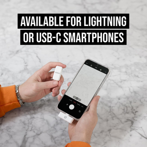 Sistema de Micrófono Inalámbrico Ultracompacto para 2 Personas con Conector USB-C (2.4 GHz, Blanco) - Product Image 5