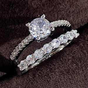 Set di Anelli in Due Pezzi con Zirconi per Donne, Gioielli Eleganti e Minimalisti Abbinati alla Moda - Product Image 1