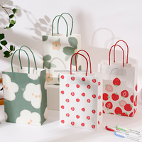 Anpassbare Logo Kraft Papiertüte Hot Stamp ing Wieder verwendbare Geschenk verpackung für Kleidung Schuhe Kerzen Crafts Food