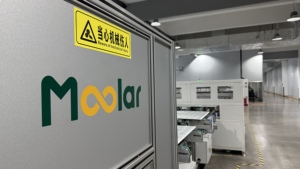 Inversor de Corriente Continua/Alterna Monofásico de Bajo Voltaje SUN-6K-SG05LP1-EU, 97.6% de Eficiencia, 6kW - Product Image 2