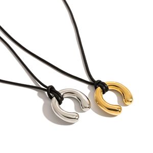 Collier pendentif fer à cheval minimaliste en acier inoxydable avec cordon ciré noir, design géométrique, bijoux de mode - Product Image 5