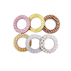 Kolay kurulum ucuz plastik perde aksesuarları için perde halkaları 40mm açılabilir perde kuşgözü halka - Product Image 1