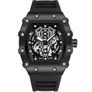 Montre-bracelet de luxe pour homme à quartz, bracelet en silicone lumineux, boîtier tonneau, montre de sport, d'affaires et de mode - Product Image 4