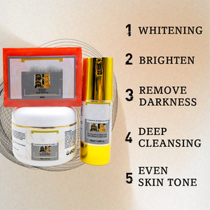 Correcteur de Pigmentation Hydratant et Nourrissant au Collagène, Vitamine C, Acide Hyaluronique et Arbutine, Éclaircissant et Réducteur de Pores - Product Image 3
