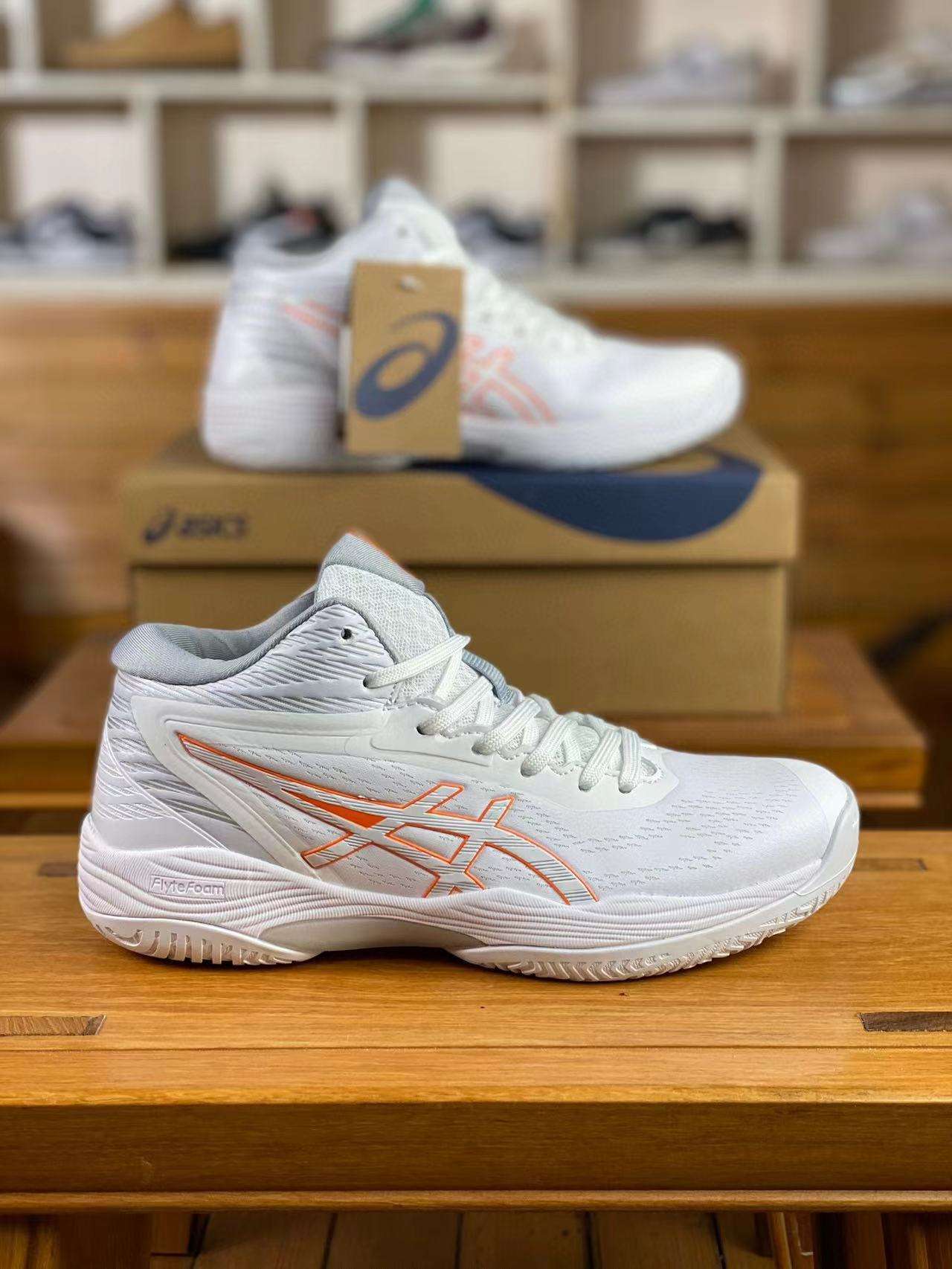 asics basketball shoes white