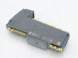 Módulo PLC X20DS1119, Unidad de Control Industrial Gris con Conectores Dorados - Product Image 1