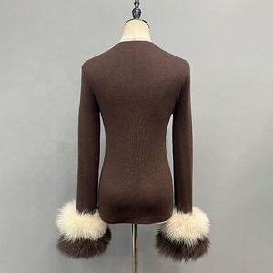 <span class=keywords><strong>Pull</strong></span>-over en maille respirant à col rond pour <span class=keywords><strong>femme</strong></span>, personnalisé, avec poignets amovibles en vraie fourrure de renard – Vente en gros - Product Image 2