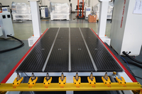 Routeur CNC 4 axes avec 180 degrés de rotation °   Broche oscillante libre, table à vide pour fraisage latéral et traitement des surfaces courbes sur divers matériaux