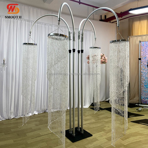 LISSE personnalisé 4 tête lustre support événements de mariage toile de fond décoration métal argent lustre support - Product Image 1