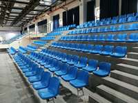 Sièges de stade en plastique moulé par injection HDPE, résistants aux UV, sièges de gradins pour le football, le soccer, le basketball, les arènes