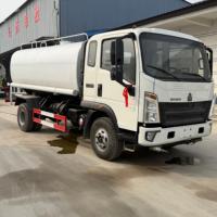 Camion-citerne à eau diesel SINOTRUCK pour la lutte contre les incendies, avec composants essentiels du moteur, pour les travaux d'aménagement paysager