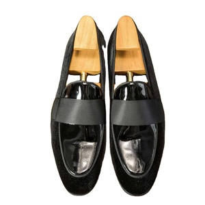 รองเท้าหนังแท้ทรงสี่เหลี่ยมผูกเชือก ดีไซน์หรูหราทันสมัย ระบายอากาศได้ดี เหมาะสำหรับใส่ลำลอง ทำงาน หรือในออฟฟิศ พร้อมพื้นรองรับแรงกระแทกสำหรับผู้ชาย ปี 2025 - Product Image 1