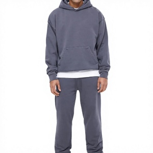 Ensemble de survêtement à capuche pour homme, couleur unie, coton, manches longues, coupe décontractée ample avec poches latérales pour la saison d'automne - Product Image 1