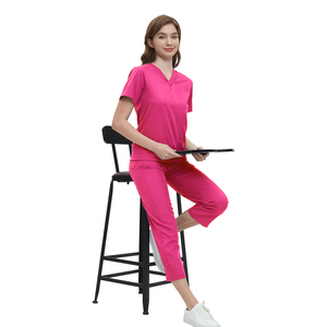 Set Divisa Infermieristica a Maniche Corte con Scollo a V, Personalizzabile, Set Medico Base con Spacco, Basso MOQ - Product Image 3