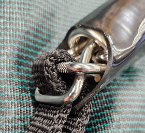 Couverture de piscine de sécurité avec œillets de verrouillage - Coupe-vent, résistante aux déchirures, bloque les débris et prévient les accidents pour les piscines familiales avec des animaux domestiques - Product Image 3