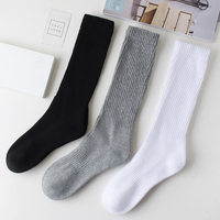 Minghui Mme boucle cintrée à la taille longue, chaussettes sportives et décontractées respirantes, chaussettes longues et personnalisables absorbant les chocs