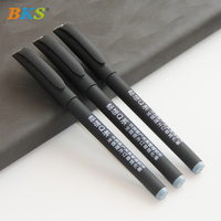Stylos gel à encre noire personnalisables de 0.5mm Stylos neutres en plastique de qualité professionnelle directs d'usine avec crochet coloré Couleurs d'encre noire