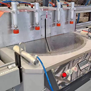 Scie circulaire de 600 mm pour aluminium, PVC, UPVC - Contrôlée par PLC, moteur 380V, conception à tête unique - Product Image 3