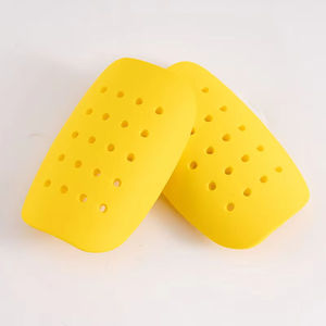 Nouveaux protège-tibias de football respirants personnalisés en matériau innovant pour adultes et enfants, en EVA flexible, mini protège-tibias de football - Product Image 5