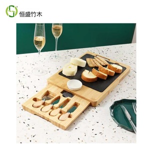 Ensemble de planches à fromage en bambou et bois Hengsheng, planche à découper en bambou avec couteaux, outil de cuisine écologique pour servir le fromage - Product Image 5