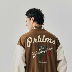 Chaqueta Varsity Personalizada de Lana Chenilla Bordada, Estilo Urbano Unisex, Chaqueta de Invierno con Letras de Béisbol - Product Image 4