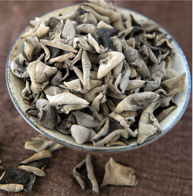 Wild Dried Black Fungus Wood Ear Auricularia Polytricha Mushroom
