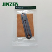 JINZEN Plaque d'aiguille de B2402-771-000 utilisée pour Juki LBH-781Industrial Machine à coudre à trou de bouton Pièce de rechange de plaque d'aiguille de haute qualité
