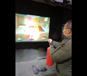 Jeu de simulation d'incendie interactif à réalité augmentée (RA) avec projection et détection de mouvement pour parcs d'attractions - Product Image 6