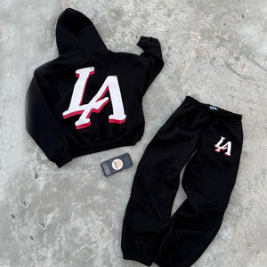 ASISTO INDUSTRIES Conjuntos Deportivos Transpirables de Secado Rápido para Hombre, Impresión Digital, Logotipo Personalizado en la Parte Delantera, 100% Poliéster Algodón, Estilo Urbano - Product Image 1