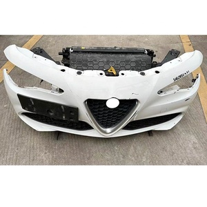 La faccia anteriore originale dell'auto è dotata di una staffa della ventola del radiatore. Per paraurti <span class=keywords><strong>Alfa</strong></span> <span class=keywords><strong>Romeo</strong></span> Giulia - Product Image 4