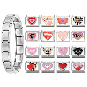 Pulsera de dijes italiana impermeable de acero inoxidable con corazón rojo y baño de oro PVD para hermana - Product Image 2