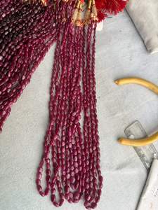 Último diseño de color rojo Moda 3 quilates Esmeralda Collar de cuentas Piedras preciosas sueltas para precios al por mayor Strands Strings Último diseño - Product Image 5