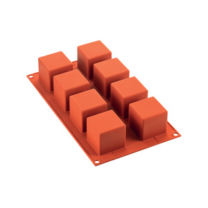 Moule en silicone 8 cubes 5x5 H. 5CM - Product Image 1