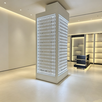 Vitrine de présentation de sacs à main sur mesure pour toute la boutique, présentoir lumineux multi-faces, vitrine murale LED pour magasin de sacs