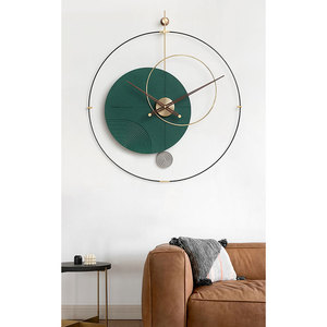Reloj de Pared Moderno con Números de Estilo Nórdico de Lujo para Decoración del Hogar, Sala de Estar, Personalidad Creativa, Fondo Simple - Product Image 1