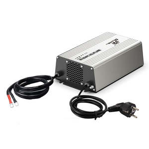 Chargeur de <span class=keywords><strong>voiture</strong></span> ABS intelligent 12V/24V Chargeur de batterie au lithium avec adaptateur d'alimentation QC3.0 Protection contre les surcharges - Product Image 1