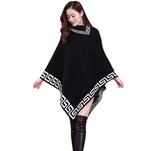 Hiver Femmes Vintage <span class=keywords><strong>Poule</strong></span> <span class=keywords><strong>Poncho</strong></span> Rétro Classique Irrégulière Jacquard Châle Cape Femelle Chandail - Product Image 1