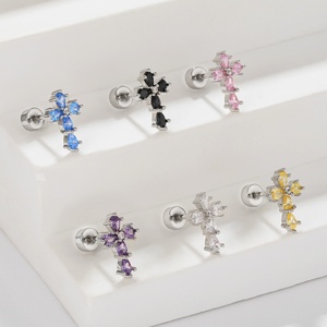 ZUOLA Boucles d'oreilles croix colorées en zircon cubique pour cartilage, hypoallergéniques en acier titane, clous de <span class=keywords><strong>piercing</strong></span> hélix pour usage quotidien - Product Image 3