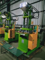 Máquina de moldeo por inyección vertical de PVC
