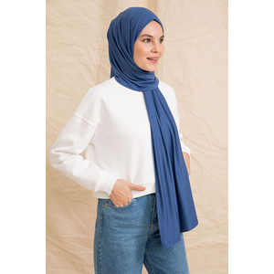 Écharpe en coton indigo uni, longueur moyenne, légère, tricotée pour femmes - Product Image 2