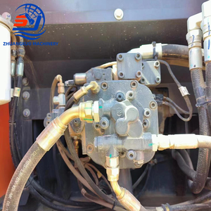 Excavadora sobre orugas Doosan DX220 22Ton de segunda mano, modelo 2022, motor usado, 2000/2000 - Product Image 4