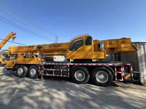 Grúa Hidráulica de Camión de 70 Toneladas de Segunda Mano Confiable con Motor Weichai Nacional III y Cuatro Ejes para Construcción - Product Image 3