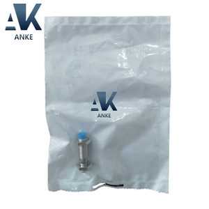 เซ็นเซอร์ตรวจจับวัตถุแบบเหนี่ยวนำ SICK IME12-08NPOZC0K PNP ระดับ IP67 เกลียว M12 X1 ระยะตรวจจับ 8 มม. จัดส่งรวดเร็ว - Product Image 1