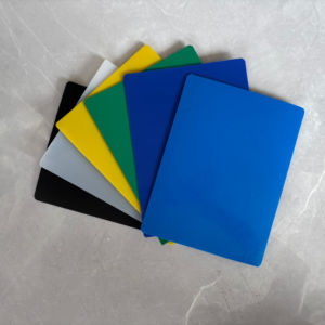 แผ่นพลาสติกเรียบเนียน 100% บริสุทธิ์ HDPE LDPE LLDPE สำหรับงานก่อสร้างเขื่อน, บุบ่อ, ที่ฝังขยะ และงานเหมือง - Product Image 1