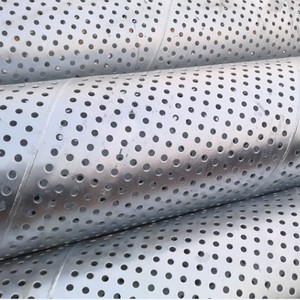 Tubo de Filtro Perforado de Acero Inoxidable Personalizado |   Núcleo de Soporte para Tubería Perforada |   Tamaño y Diseño Personalizados Disponibles para Uso Industrial - Product Image 1